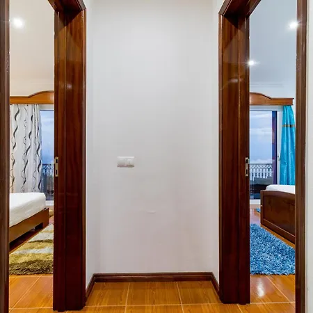 Wonder House * Feteiras