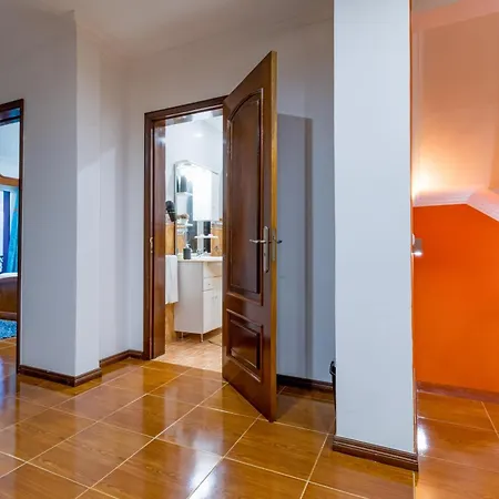Apartment Wonder House