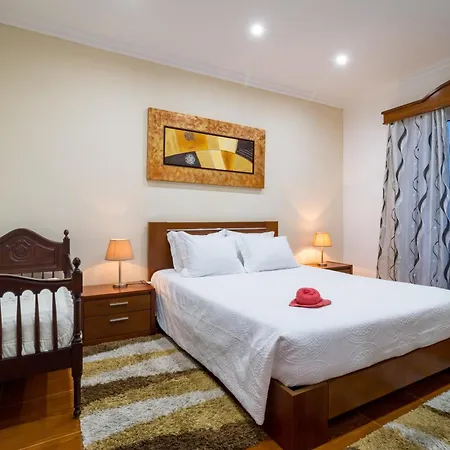 Wonder House * Feteiras