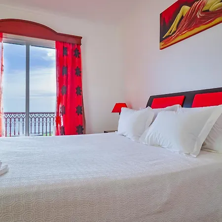 Wonder House Feteiras