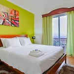Apartment Wonder House Feteiras