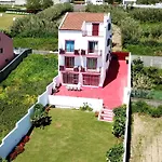 Apartment Wonder House Feteiras