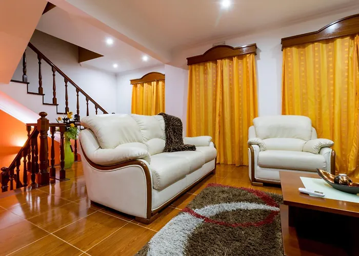 Wonder House Feteiras