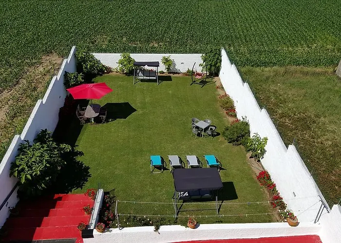 Wonder House Feteiras